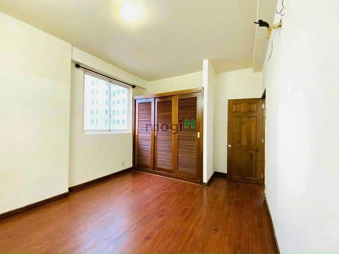 Khu sinh hoạt thứ hai trong căn 2 phòng ngủ 80 m² tại Belleza Apartment