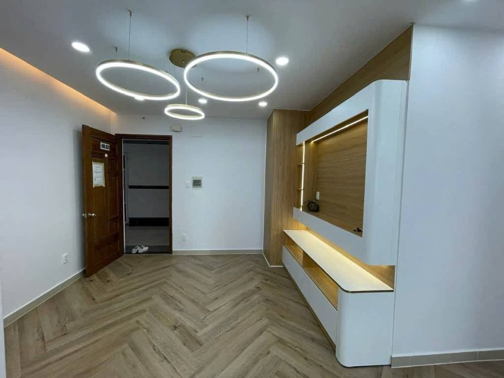 Khu sinh hoạt thứ hai trong căn 3 phòng ngủ 105 m² tại Belleza Apartment