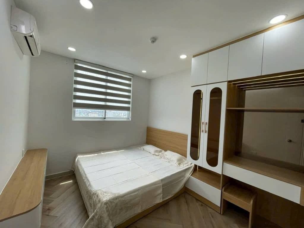 Không gian chính của căn 3 phòng ngủ 102 m² tại Belleza Apartment