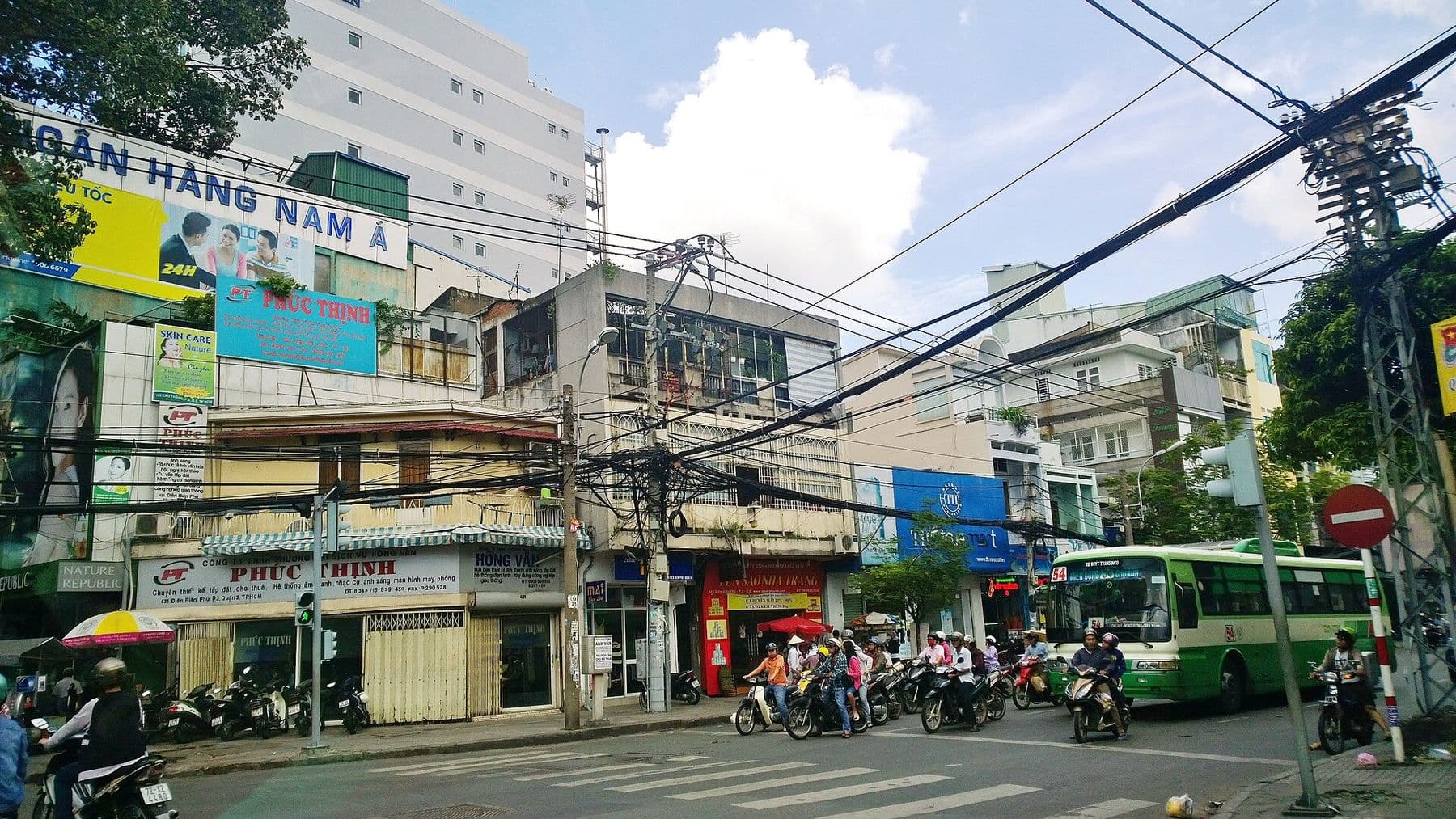 Ngã tư Cao Thắng – Điện Biên Phủ, Quận 3