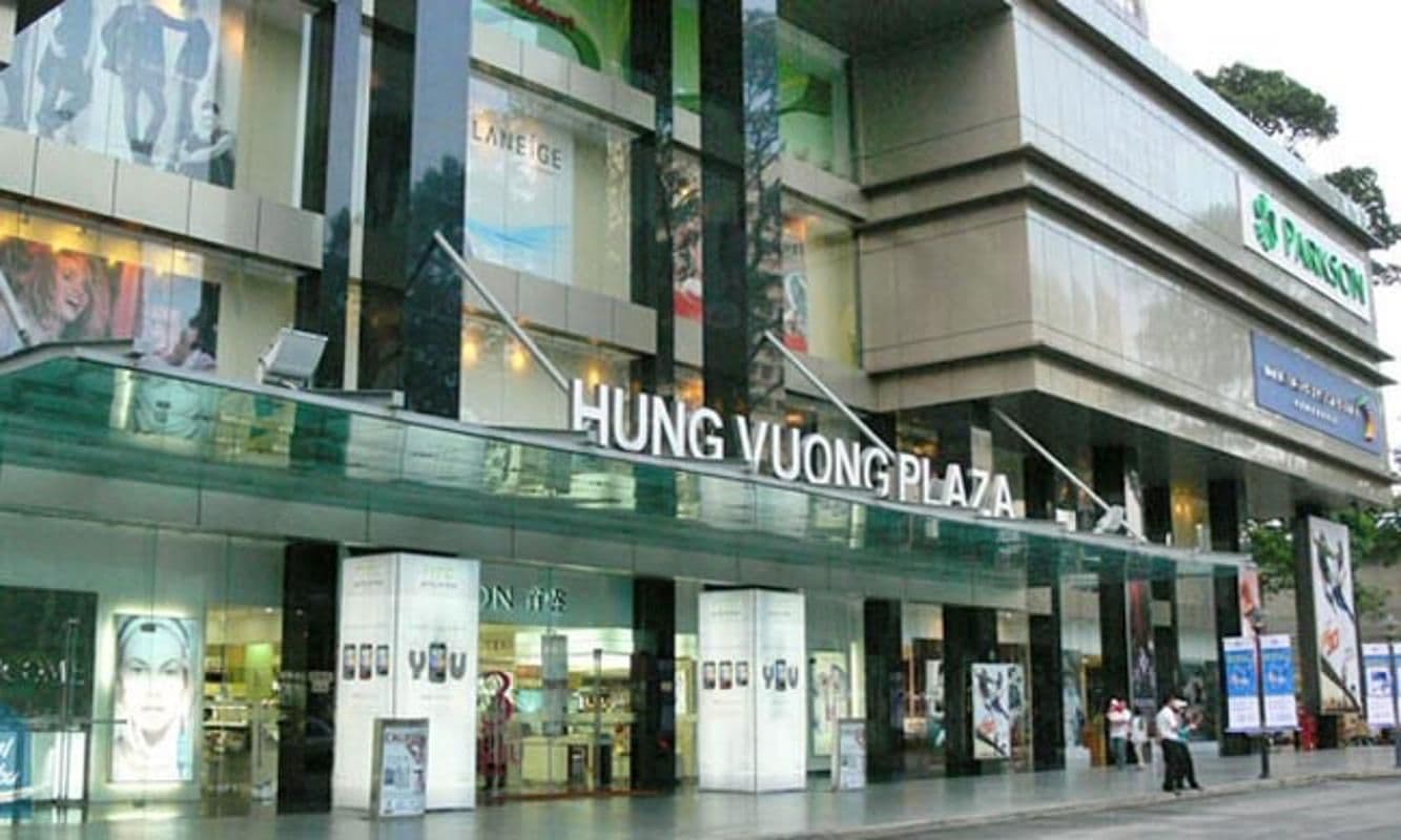 Không gian nội khu Hùng Vương Plaza, quận 5