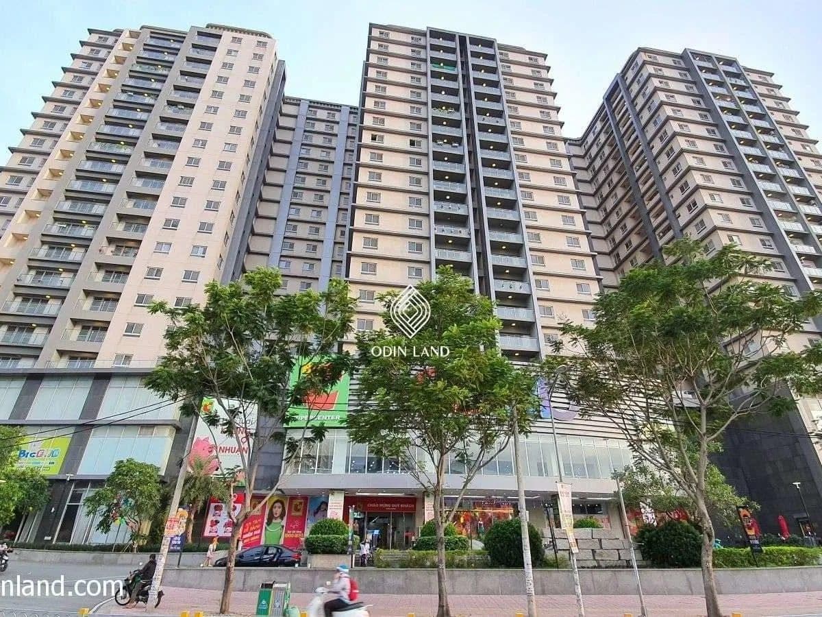 Khối tháp Cosmo City và cảnh quan đường Nguyễn Thị Thập, Quận 7