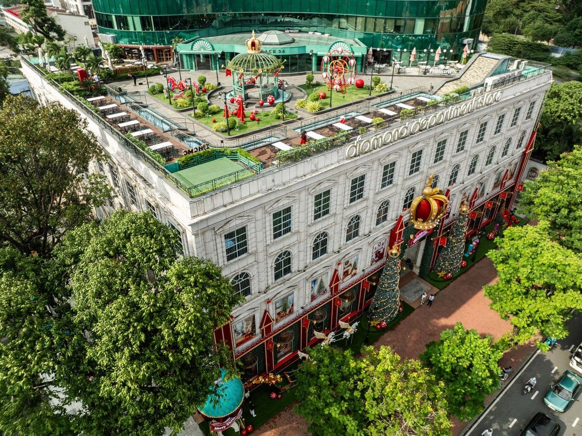 Toà nhà Diamond Plaza số 34 Lê Duẩn, Quận 1 nhìn từ trên cao