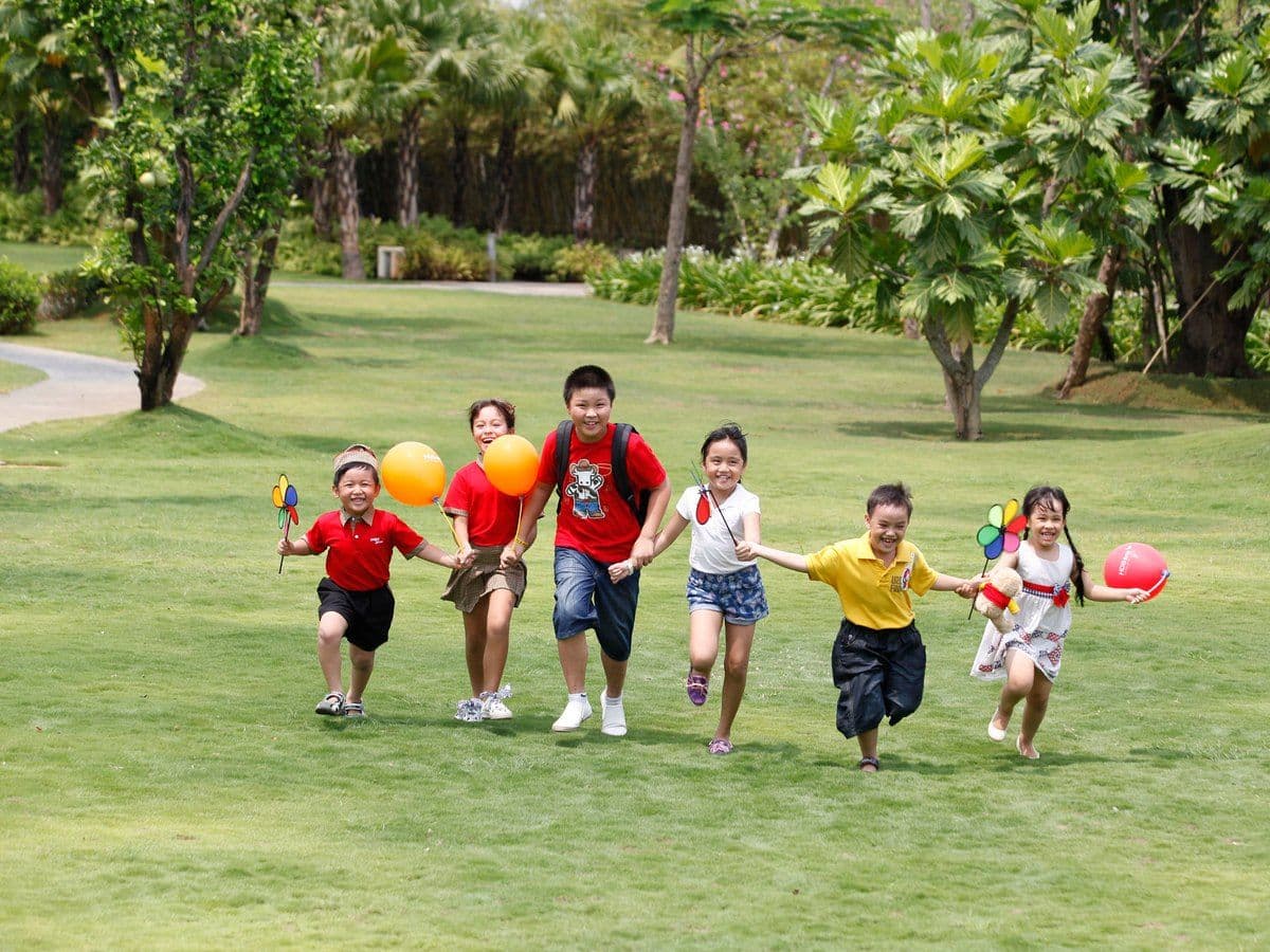 Hồ bơi resort trên không của Dragon Hill 2