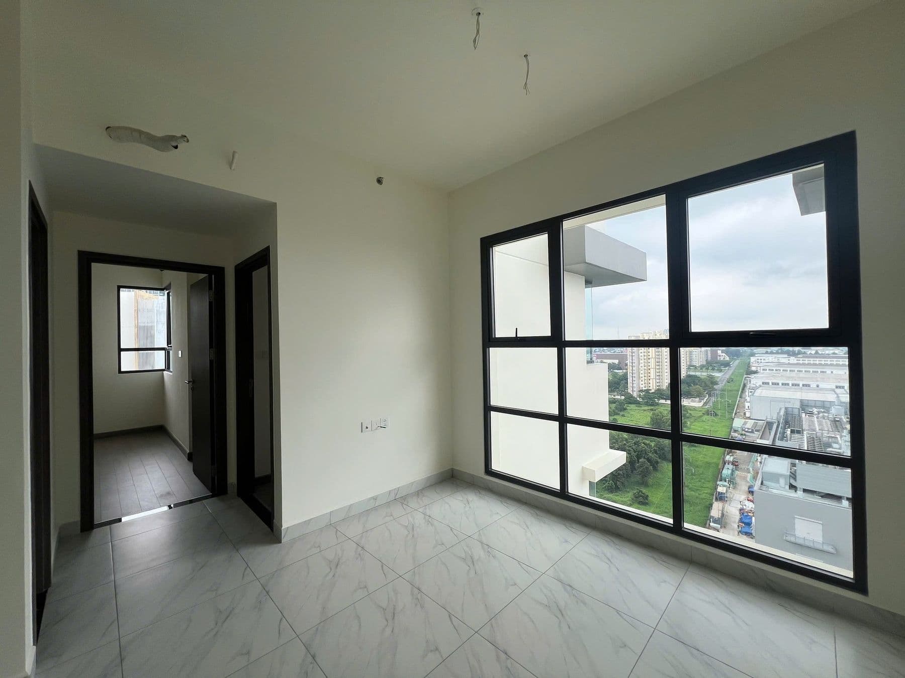 Khu bếp và bàn ăn căn dual key 108 m² tại The Habitat Bình Dương