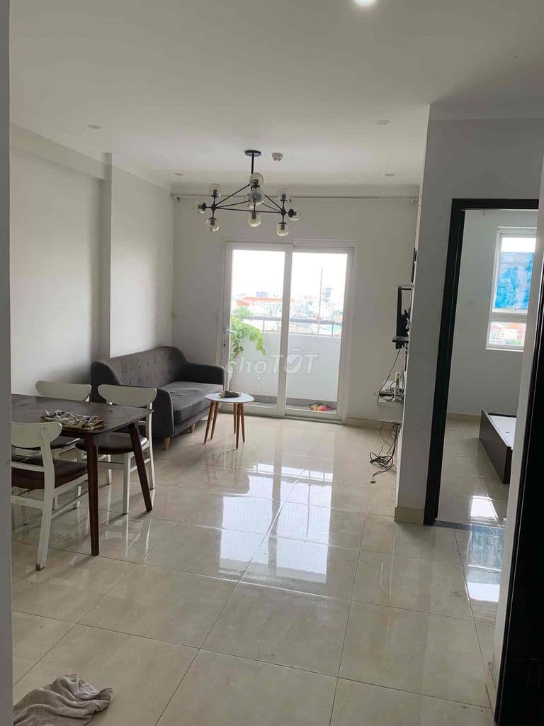 Khu bếp và bàn ăn căn 2 phòng ngủ 60 m² tại Heaven Riverview