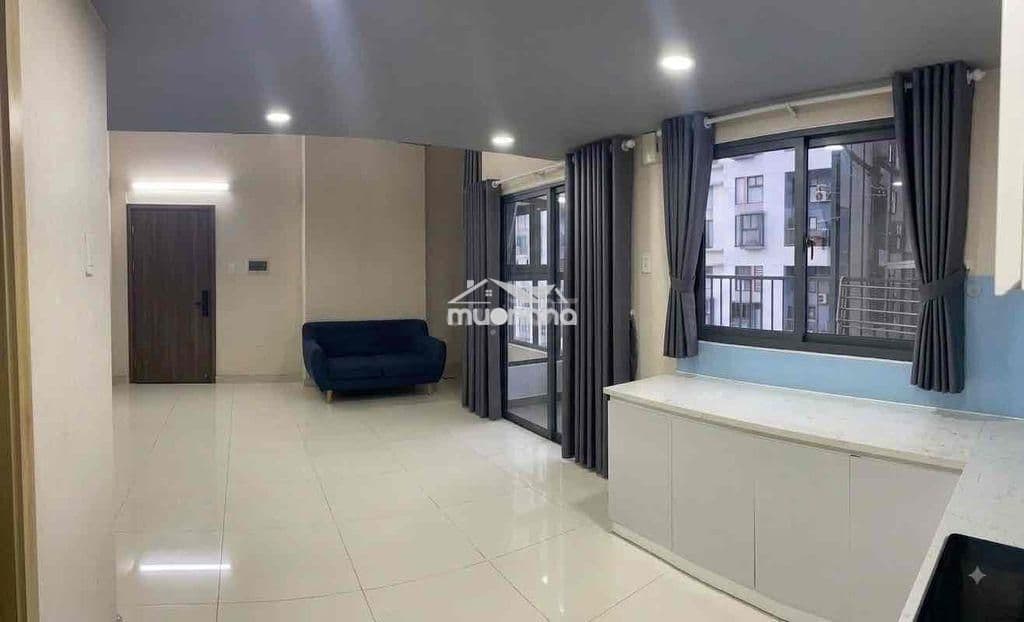 Khu bếp và bàn ăn căn góc 1 phòng ngủ tại La Astoria