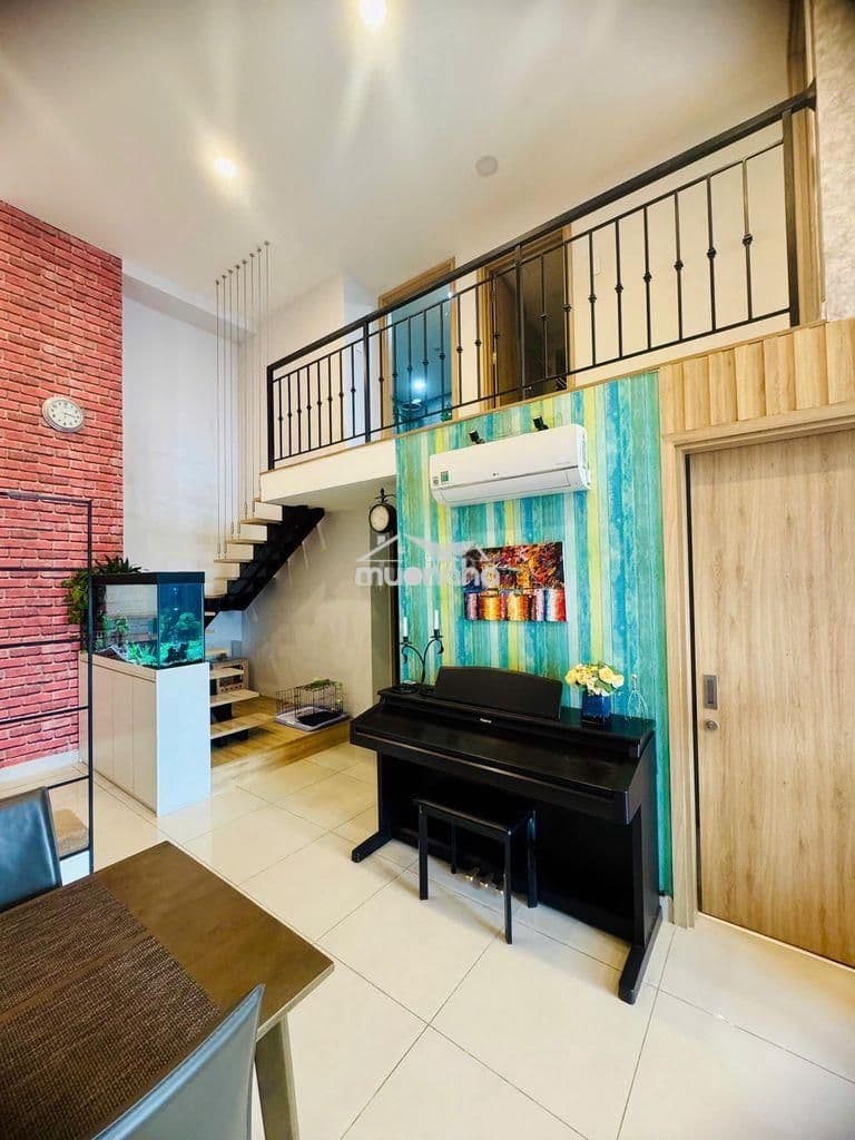 Khu bếp căn 3 phòng ngủ duplex tại La Astoria