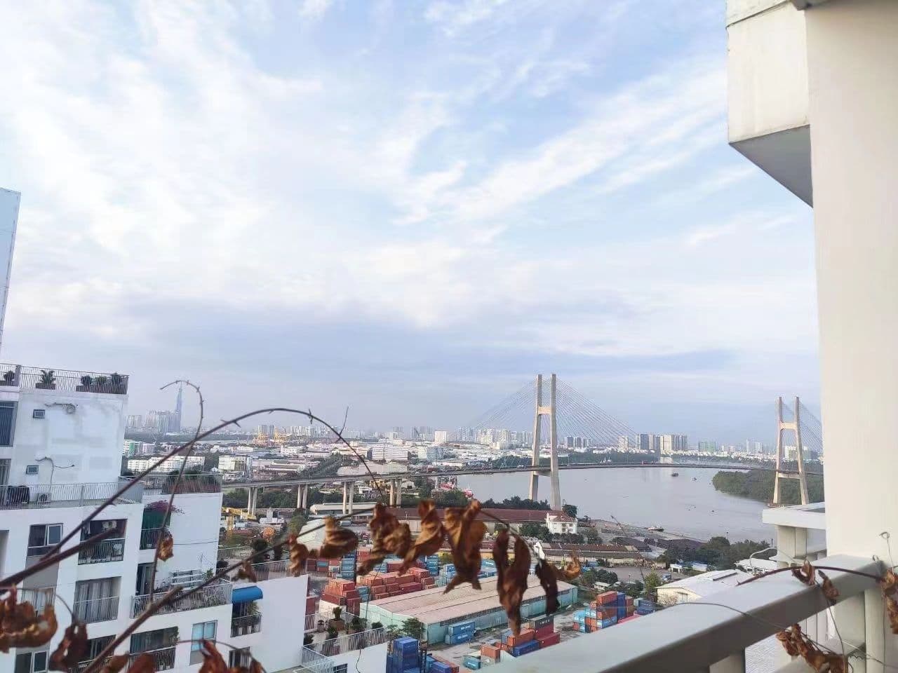 Không gian sinh hoạt trong căn 2 phòng ngủ tại LuxGarden