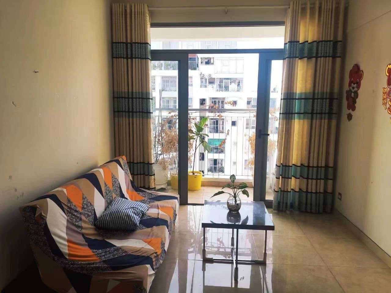 Khu bếp căn 2 phòng ngủ tại LuxGarden